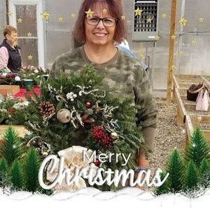 Meet your Posher, Debbie